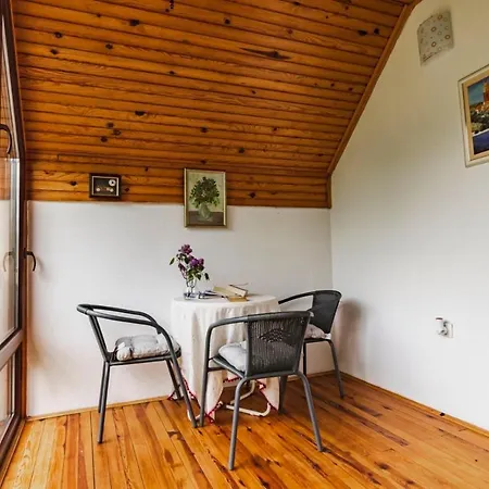 The Hide Aside Holiday home